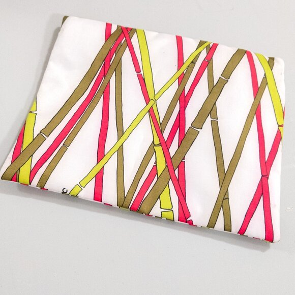 LESPORTSAC Bamboo Print Travel Pouch Pink Green White Makeup Cosmetic Zip Bag - Picture 2 of 2